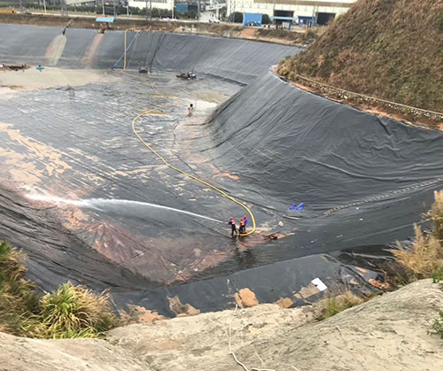 山南废水池清理